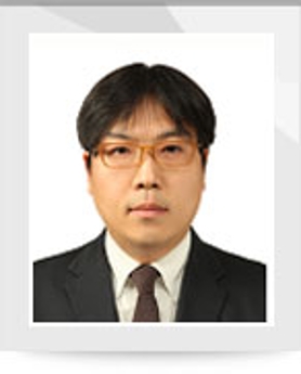 이욱진(李旭鎭) 사진