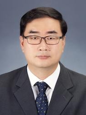 김영진 사진